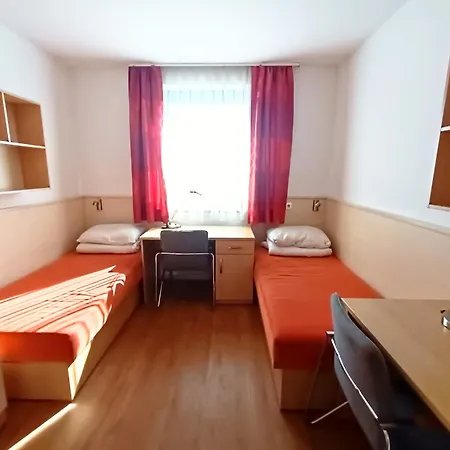 Hostel Famulus