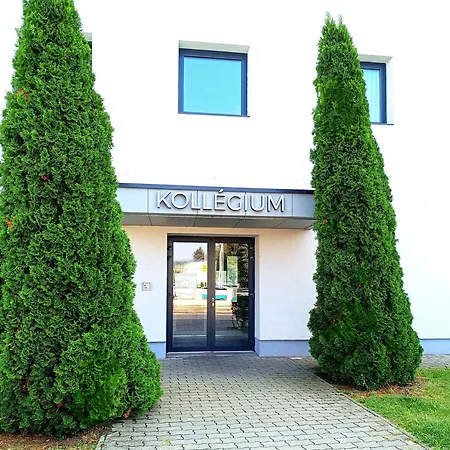 Famulus Hostel