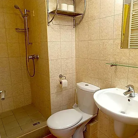 Hostel Famulus *