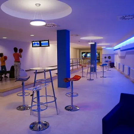 Famulus Hostel Győr