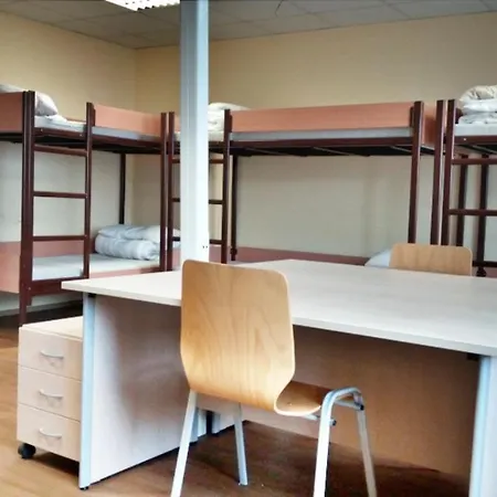 Hostel Famulus Kollegium Ráb