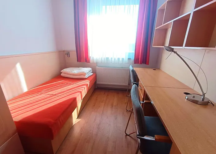 Famulus Kollegium Дьёр