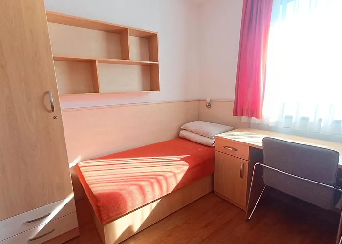 Famulus Kollegium * Дьёр