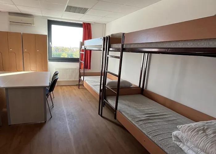 Famulus Kollegium Хостел